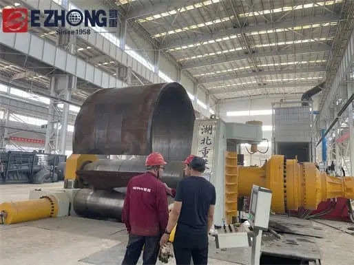 How to Ensure the Performance Advantages of the Rolling Machine?