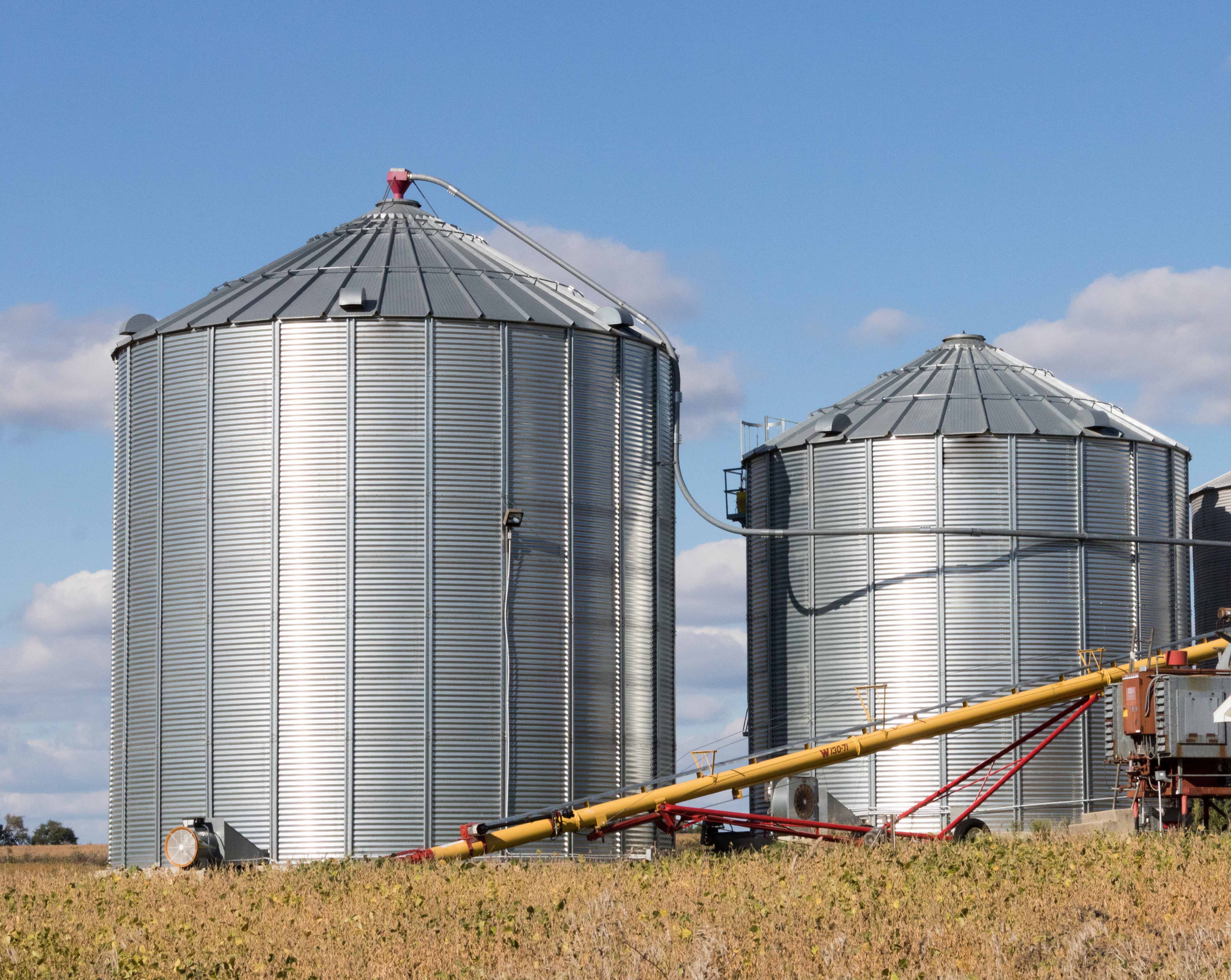 sheet-metal-forming-machine-for-silos1.jpg